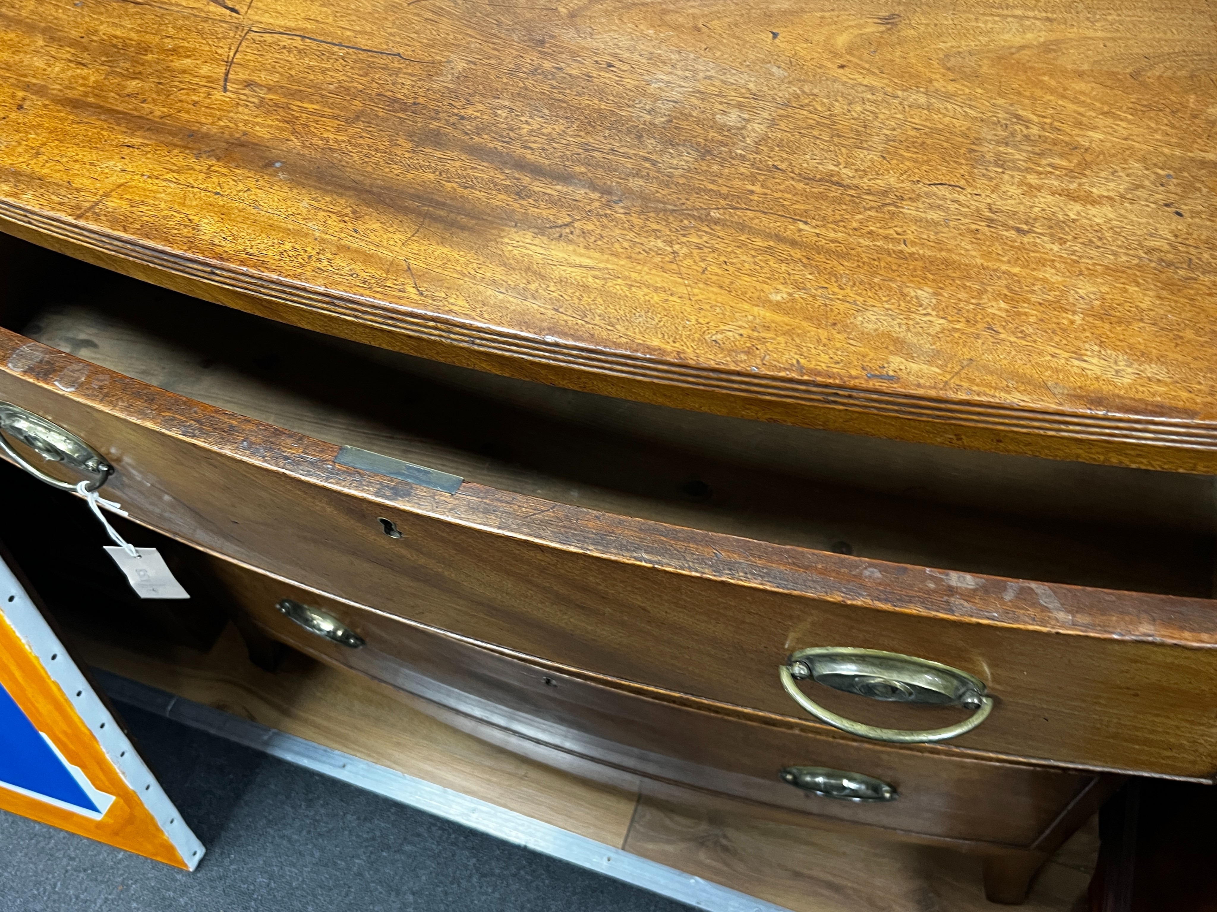 A Regency mahogany bowfront three drawer chest, width 92cm, depth 51cm, height 85cm